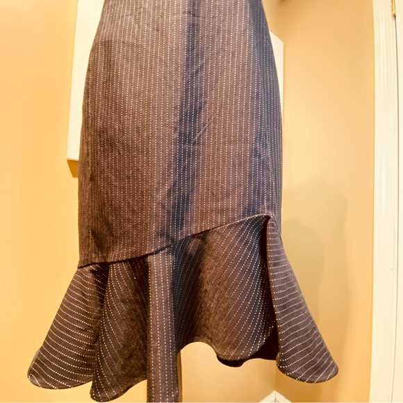 Calvin Klein Black/White Pinstripe Pencil Dress Zipper in the back - Picture 12 of 16